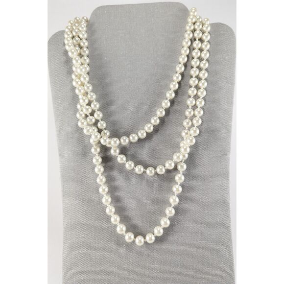White Faux Pearls Long Set - Picture 4 of 6